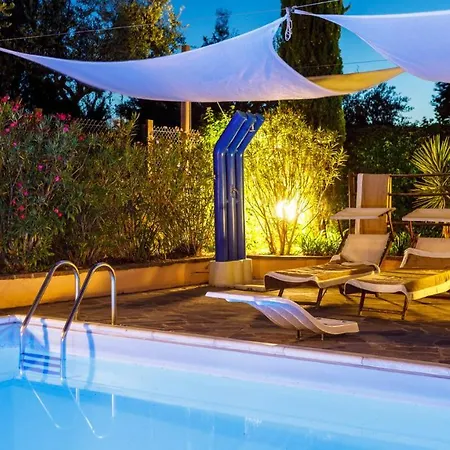 Delle Rose - Modern Design, Pool & Airco * Colbordolo