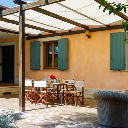 Delle Rose - Modern Design, Pool & Airco