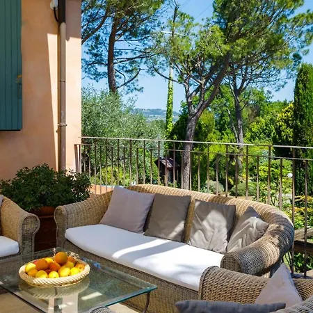 Delle Rose - Modern Design, Pool & Airco * Colbordolo